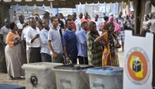 Tanzanians line up to vote in the country's 2015 presidential election [Photo Credit: AP]